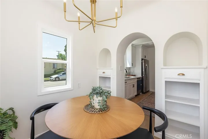 7525 8th Avenue, Los Angeles, California 90043