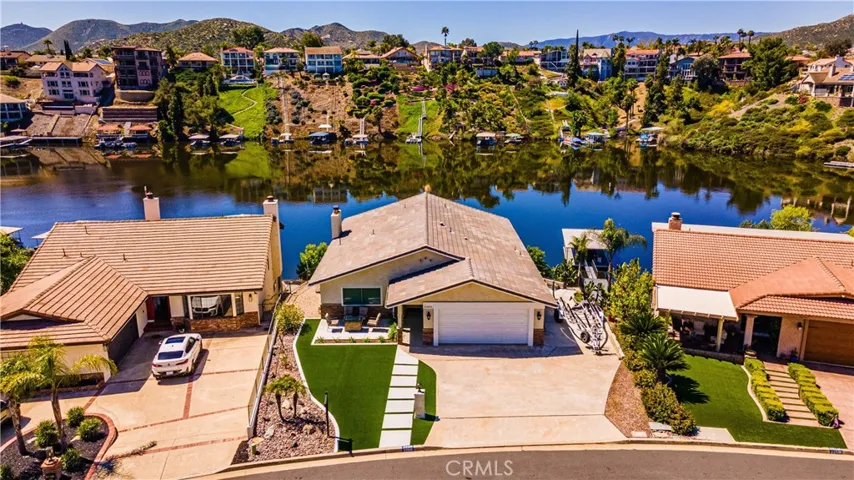 22601 Blue Teal, Canyon Lake, California 92587