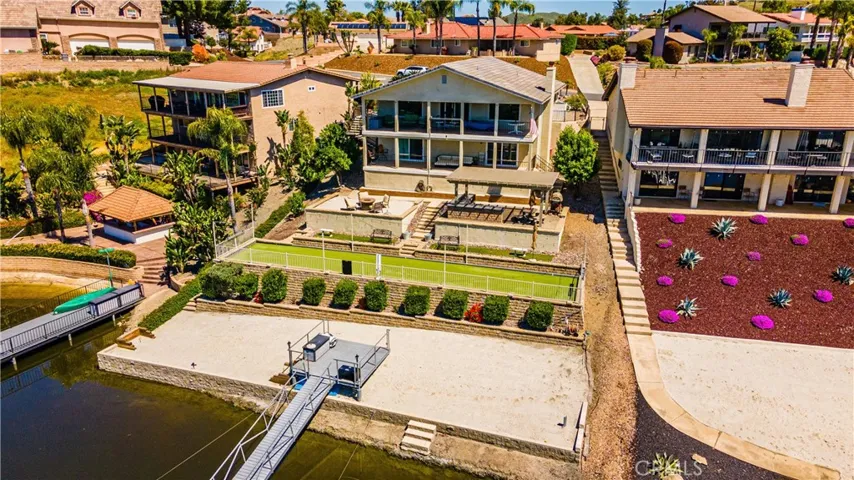22601 Blue Teal, Canyon Lake, California 92587