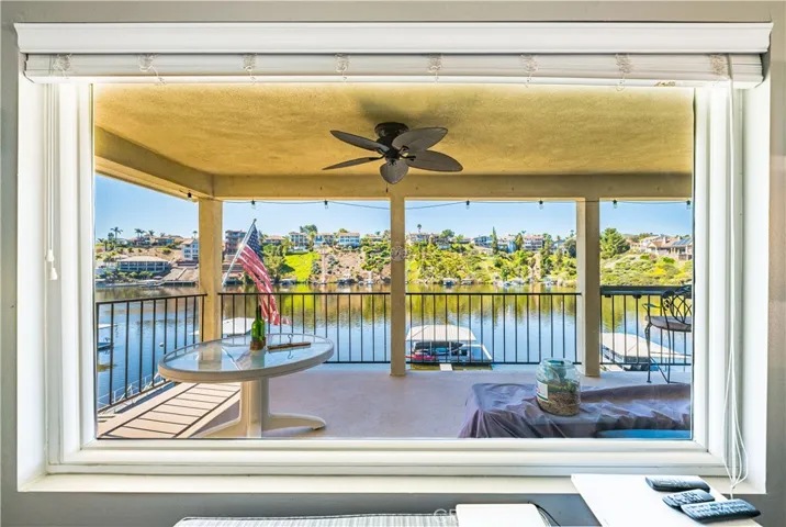 22601 Blue Teal, Canyon Lake, California 92587