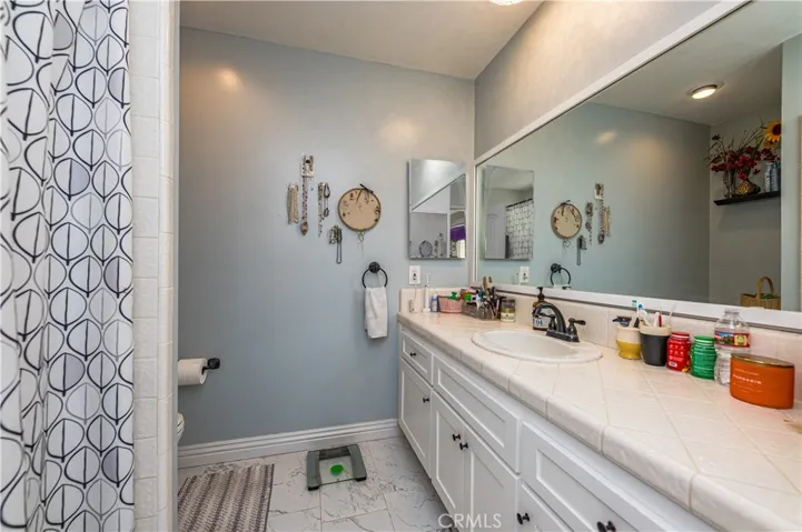 22601 Blue Teal, Canyon Lake, California 92587