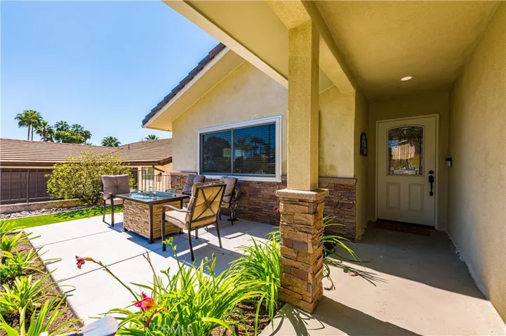 22601 Blue Teal, Canyon Lake, California 92587