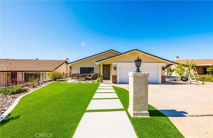 22601 Blue Teal, Canyon Lake, California 92587