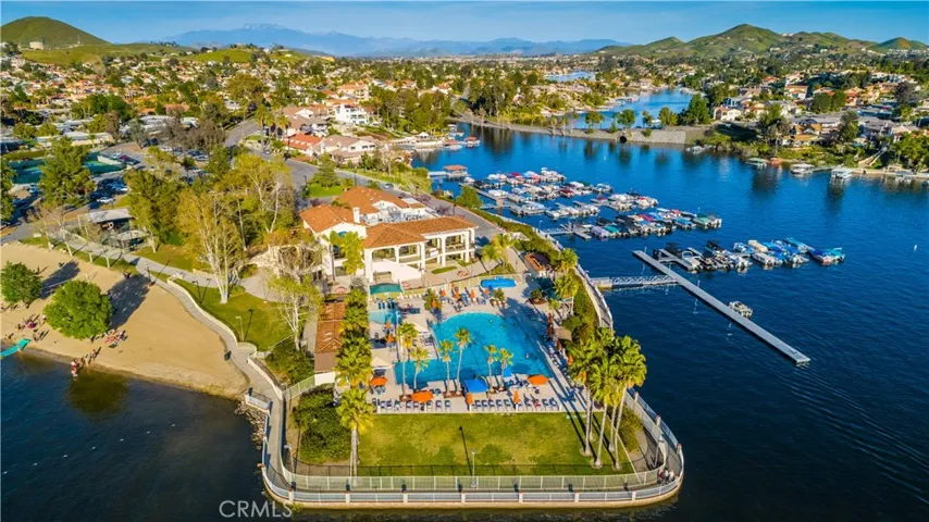 22601 Blue Teal, Canyon Lake, California 92587