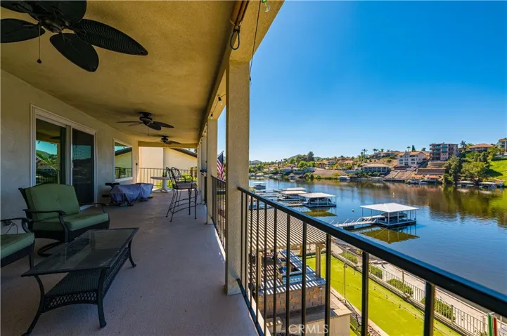 22601 Blue Teal, Canyon Lake, California 92587