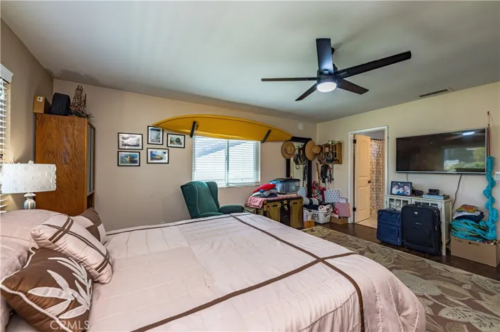 22601 Blue Teal, Canyon Lake, California 92587