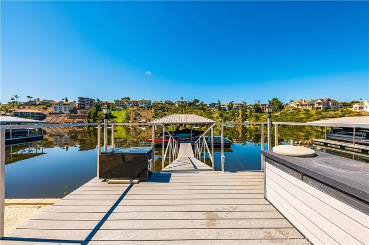 22601 Blue Teal, Canyon Lake, California 92587
