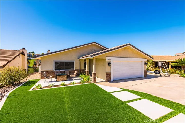 22601 Blue Teal, Canyon Lake, California 92587