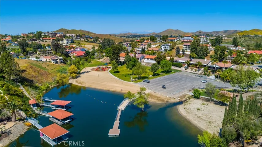22601 Blue Teal, Canyon Lake, California 92587