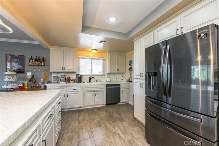 22601 Blue Teal, Canyon Lake, California 92587