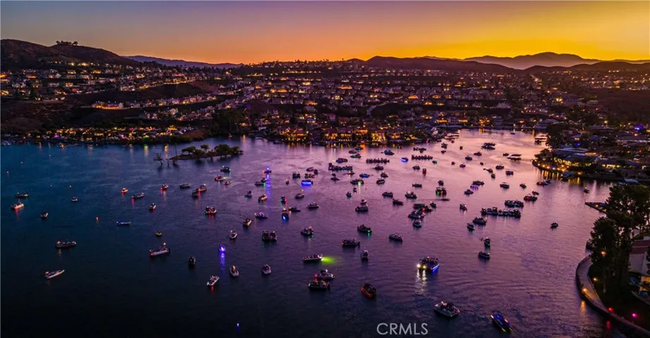22601 Blue Teal, Canyon Lake, California 92587
