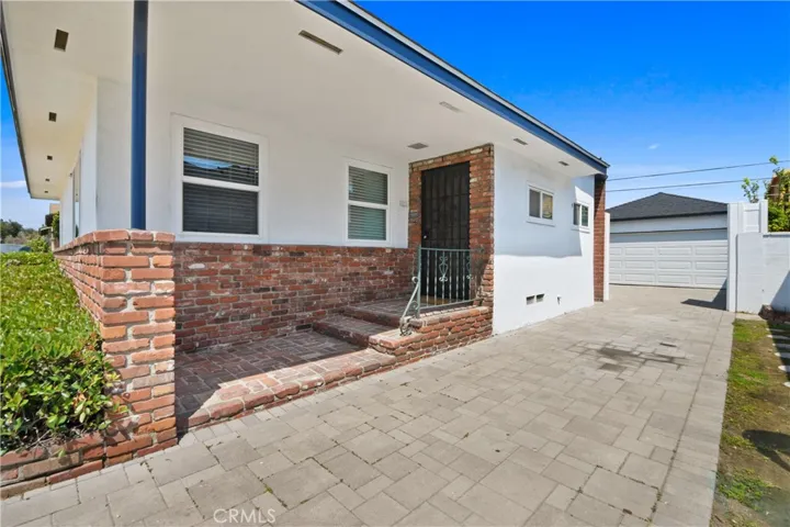 6012 Amos Avenue, Lakewood, California 90712