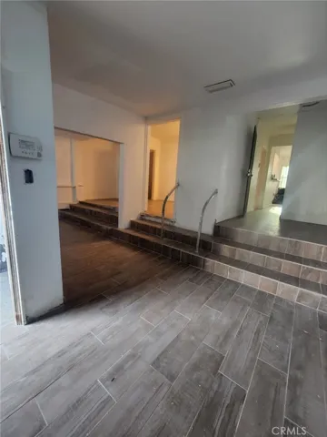 7807 S Western Avenue, Los Angeles, California 90047