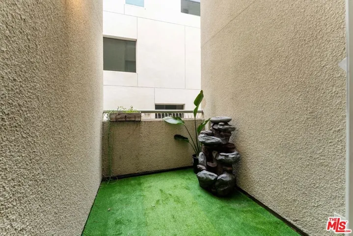 1310 N Detroit Street 207, Los Angeles, California 90046
