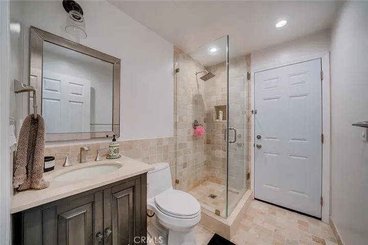 Downstairs Full Bath
