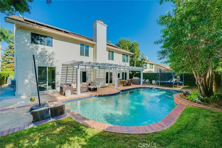 6049 Rustling Oaks Drive, Agoura Hills, California 91301