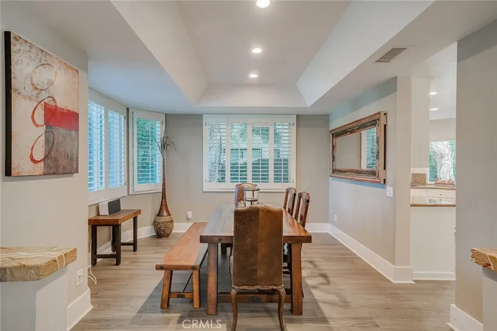 6049 Rustling Oaks Drive, Agoura Hills, California 91301