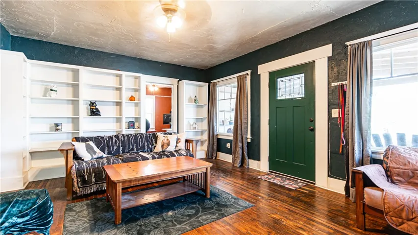 537 W 9th Street, San Bernardino, California 92410