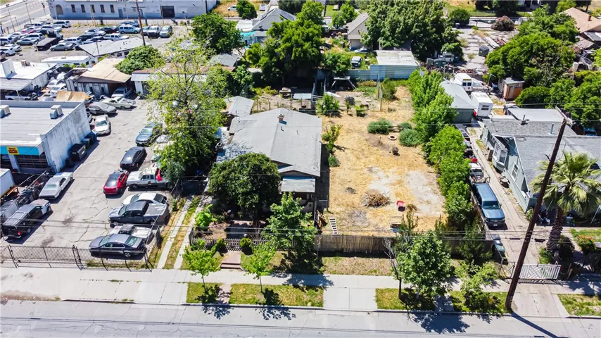 537 W 9th Street, San Bernardino, California 92410