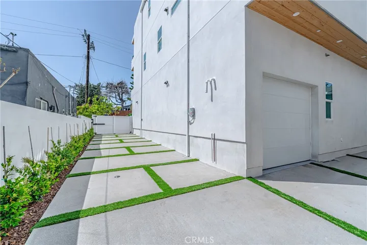 616 1/2 N Rampart Boulevard 1/2, Silver Lake, California 90026