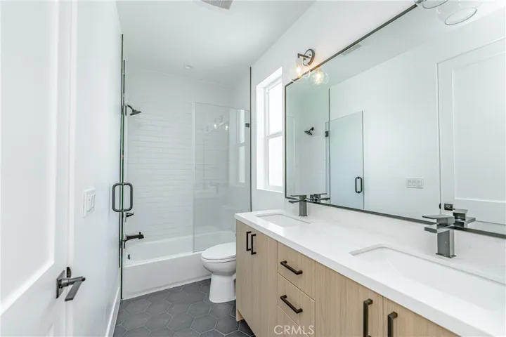 616 1/2 N Rampart Boulevard 1/2, Silver Lake, California 90026