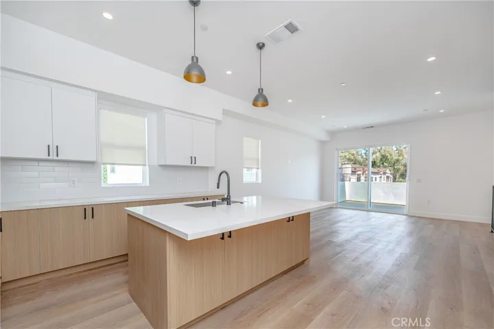 616 1/2 N Rampart Boulevard 1/2, Silver Lake, California 90026