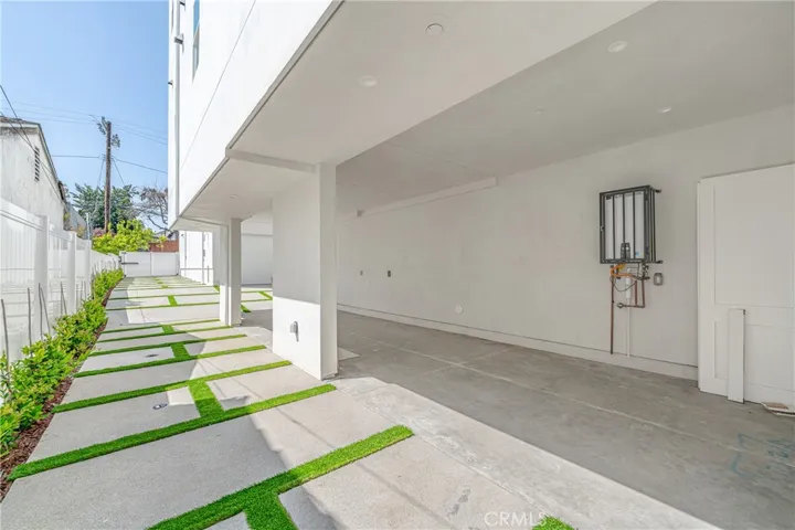 616 1/2 N Rampart Boulevard 1/2, Silver Lake, California 90026