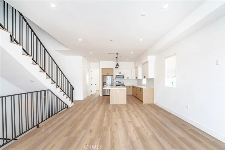 616 1/2 N Rampart Boulevard 1/2, Silver Lake, California 90026