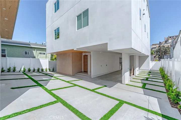 616 1/2 N Rampart Boulevard 1/2, Silver Lake, California 90026