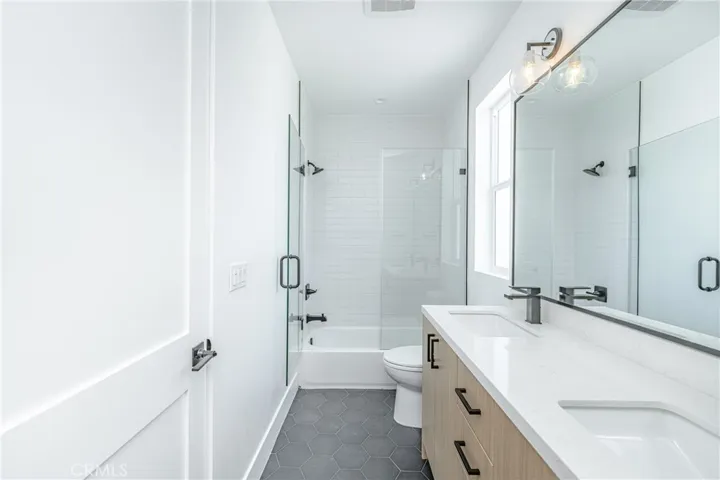 616 1/2 N Rampart Boulevard 1/2, Silver Lake, California 90026