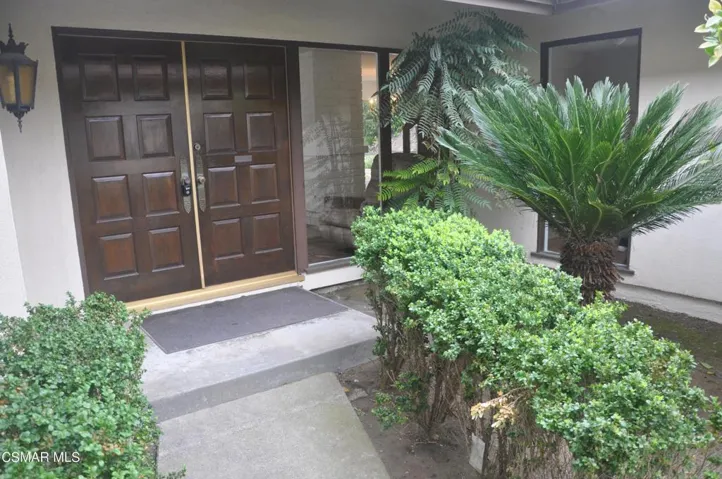 Double door entry
