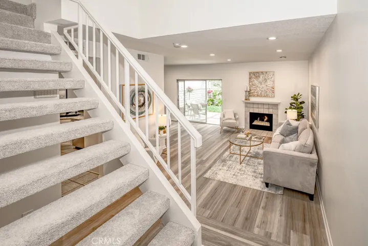 22943 Banyan Place, Saugus, California 91390