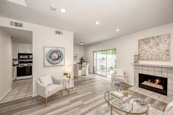 22943 Banyan Place, Saugus, California 91390