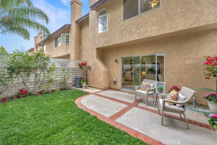 22943 Banyan Place, Saugus, California 91390