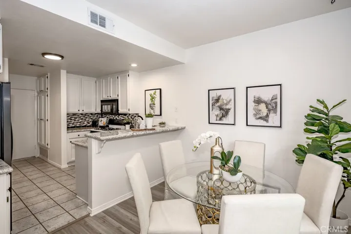 22943 Banyan Place, Saugus, California 91390
