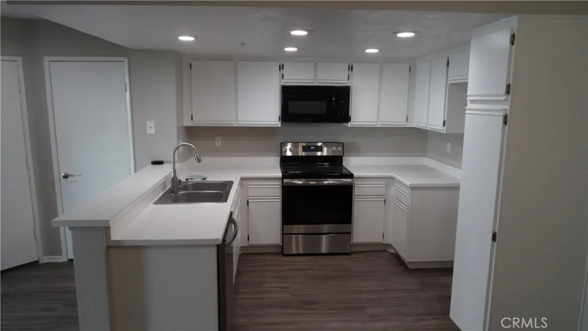 8707 E Indian Hills Road J, Orange, California 92869