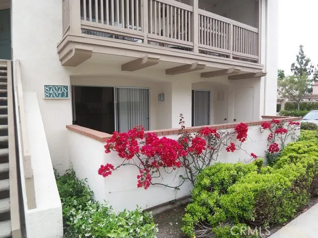 8707 E Indian Hills Road J, Orange, California 92869