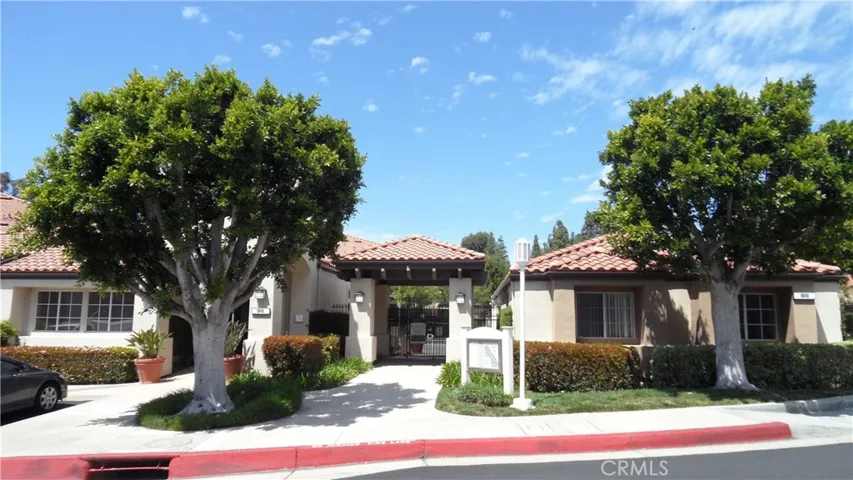 8707 E Indian Hills Road J, Orange, California 92869