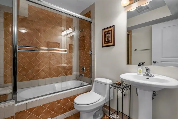 6221 Monterey Road 403, Los Angeles, California 90042