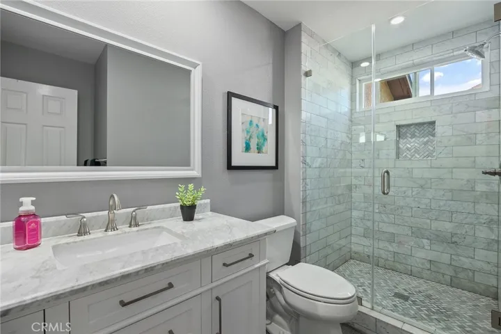 160 S Bonnie Gene Lane, Anaheim Hills, California 92807