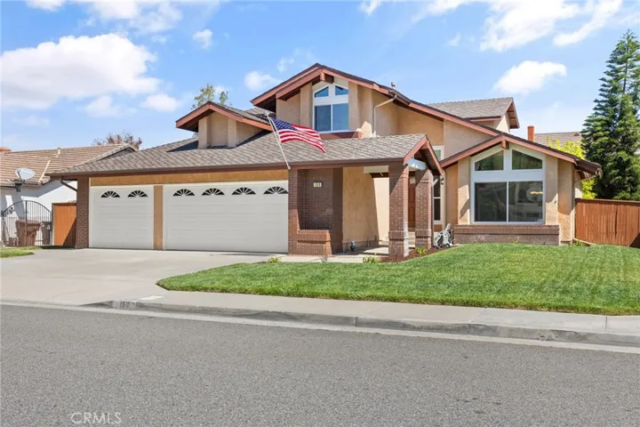 160 S Bonnie Gene Lane, Anaheim Hills, California 92807