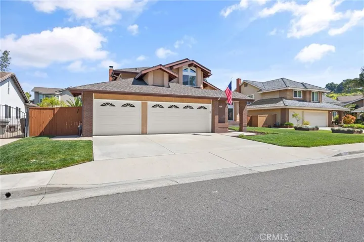160 S Bonnie Gene Lane, Anaheim Hills, California 92807
