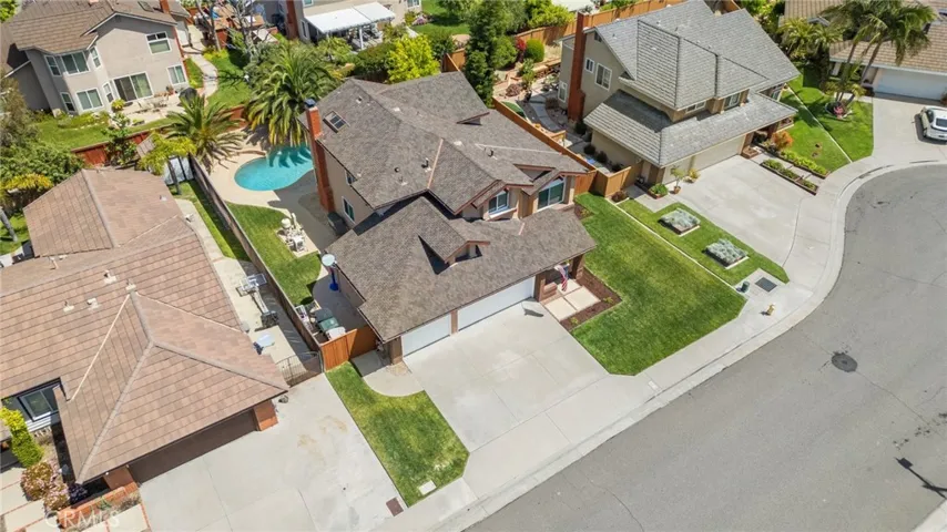 160 S Bonnie Gene Lane, Anaheim Hills, California 92807
