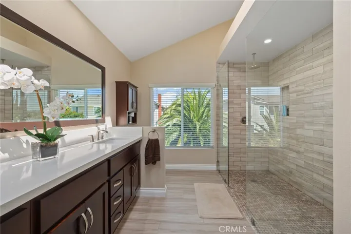 160 S Bonnie Gene Lane, Anaheim Hills, California 92807