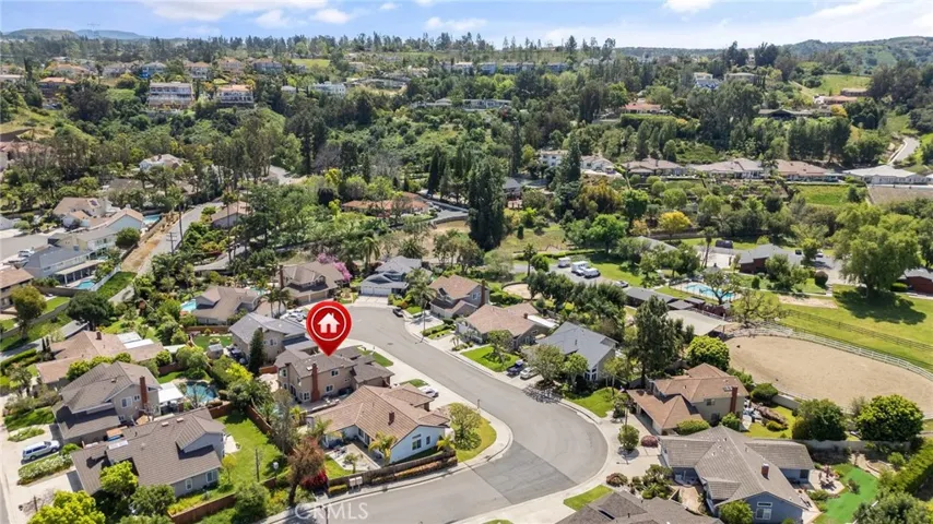 160 S Bonnie Gene Lane, Anaheim Hills, California 92807