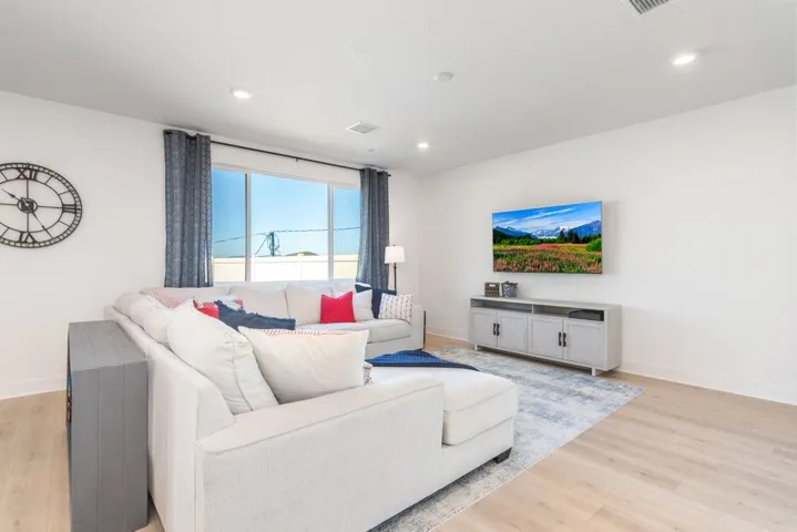 34107 Pink Place, Winchester, California 92596