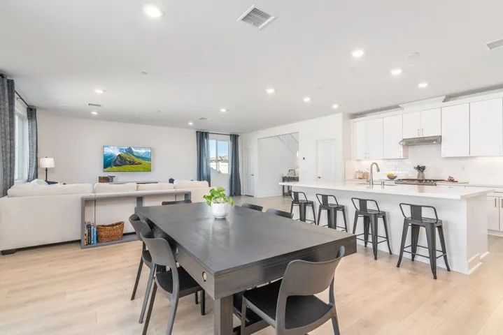 34107 Pink Place, Winchester, California 92596