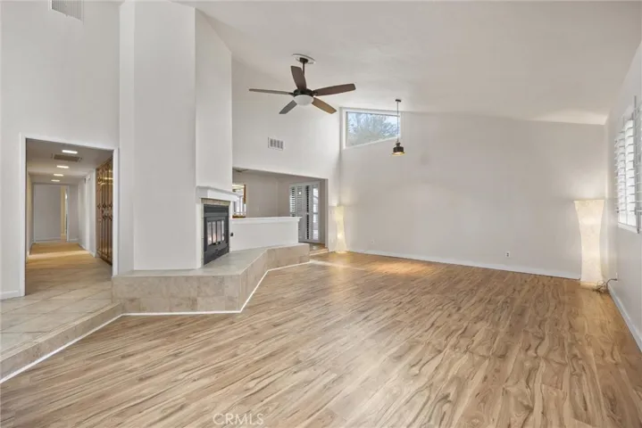 6816 Coffee Road, Bakersfield, California 93308