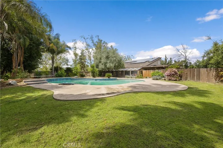 6816 Coffee Road, Bakersfield, California 93308