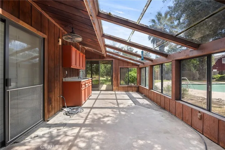 6816 Coffee Road, Bakersfield, California 93308